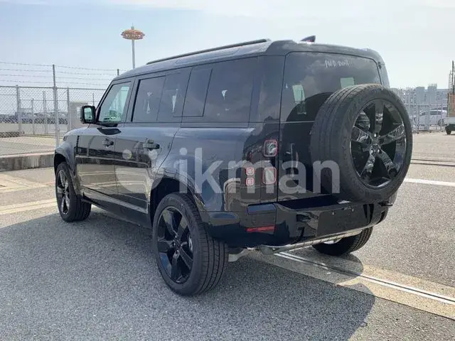 Land Rover Defender 2026 photo 3