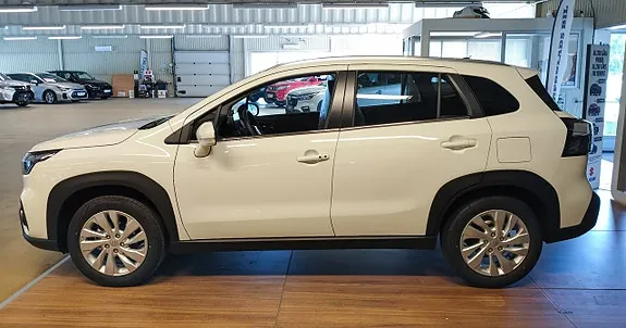Suzuki S-Cross 2026 photo 2