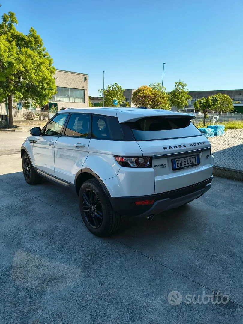 Land Rover Range Rover Evoque 2014 photo 3