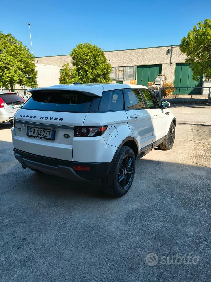 Land Rover Range Rover Evoque 2014 photo 5