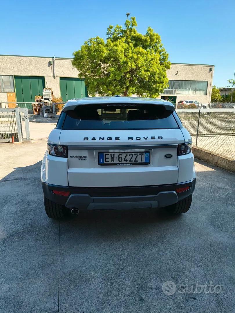Land Rover Range Rover Evoque 2014 photo 4