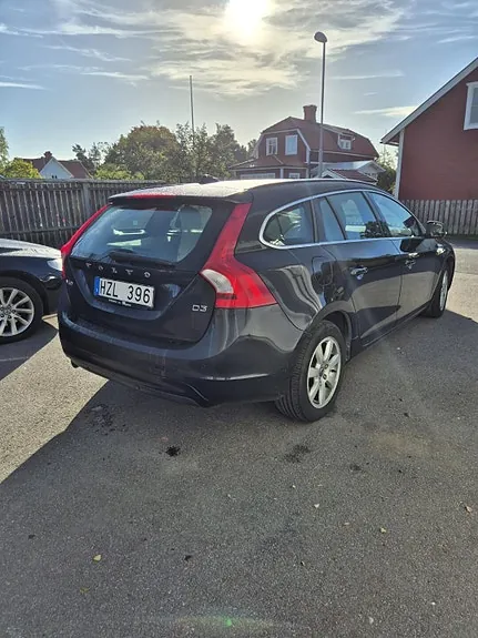 Volvo V60 2014 photo 2