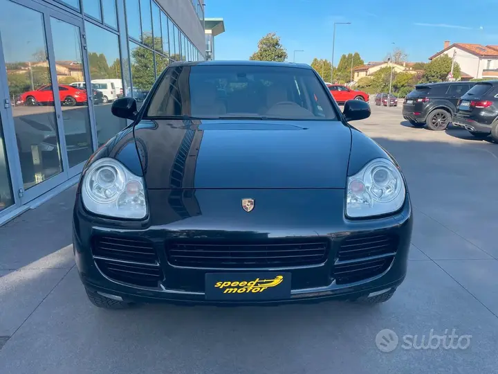 Porsche Cayenne 2005 photo 2