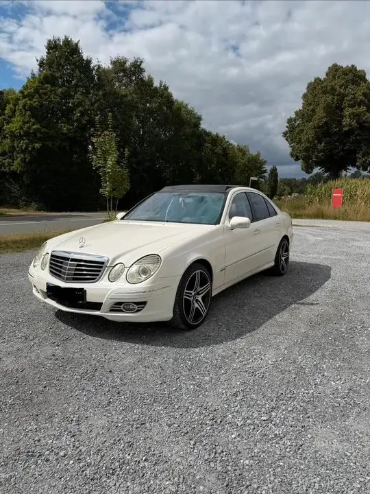 Mercedes-Benz E300 Bluetec