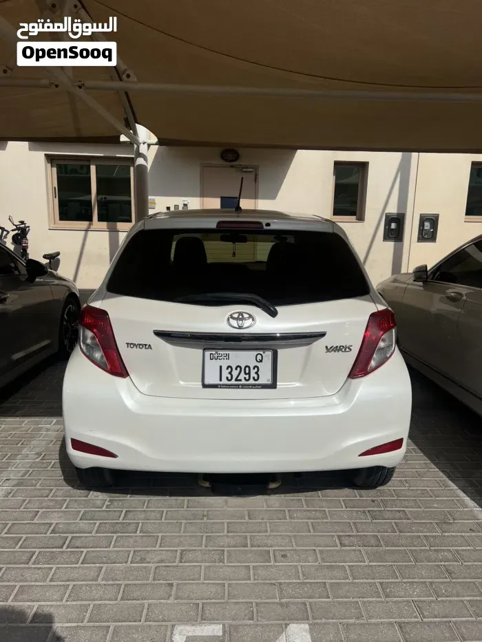 Toyota Yaris 2013 photo 4