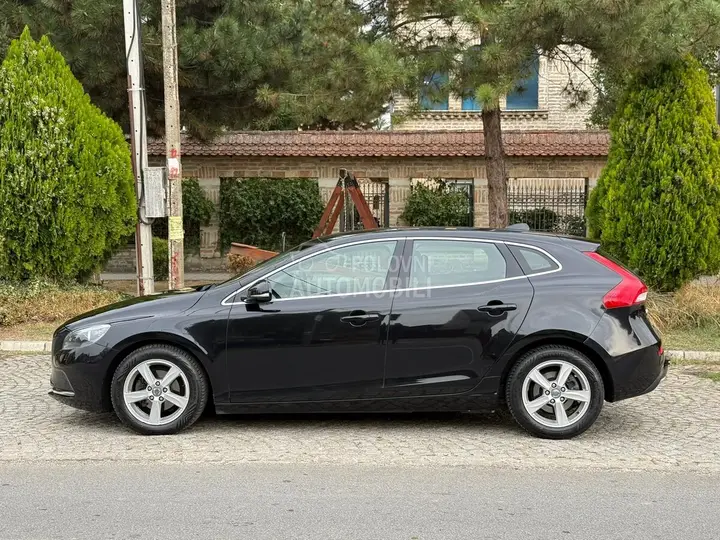 Volvo V40 2013 photo 2