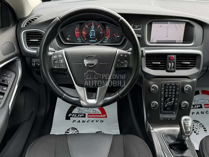 Volvo V40 2013 photo 3