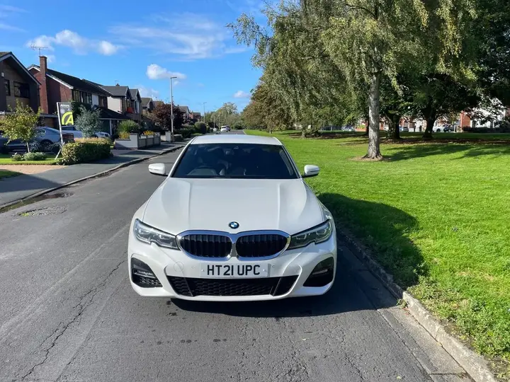 BMW 3 Series 2021 photo 5