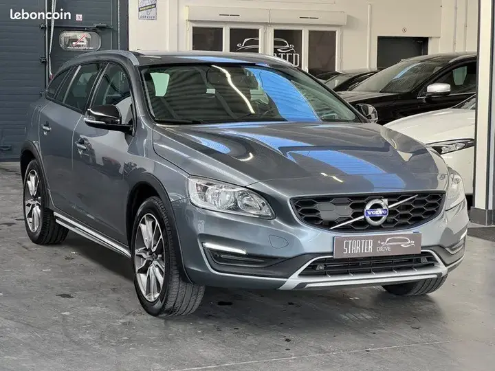Volvo V60 Cross Country 2016 photo 3