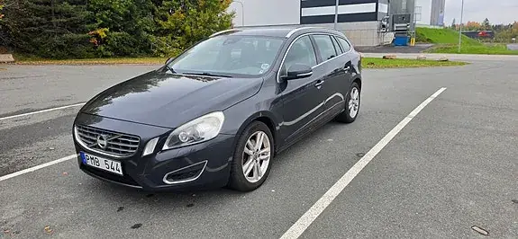Volvo V60 2012 photo 2