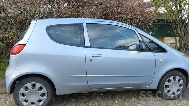 Mitsubishi Colt 2006 photo 4