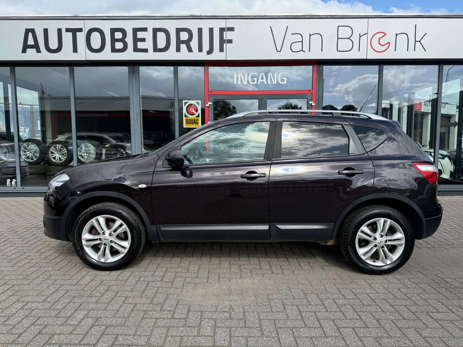Nissan Qashqai 2010 photo 2