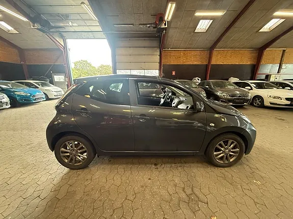 Toyota Aygo 2015 photo 4