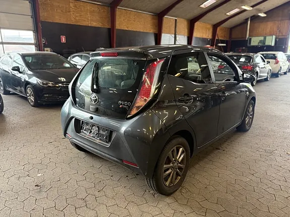 Toyota Aygo 2015 photo 5