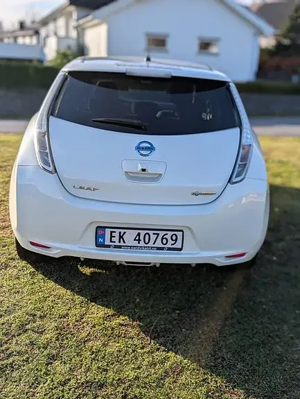 Nissan Leaf 2015 photo 4