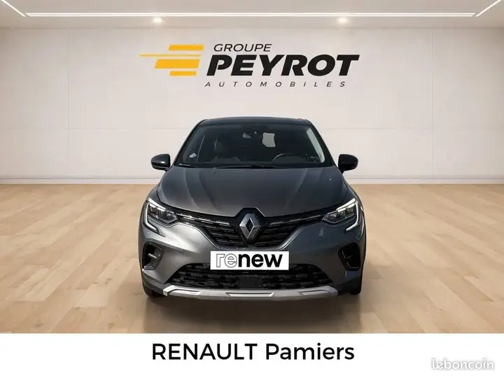 Renault Captur 2022 photo 2