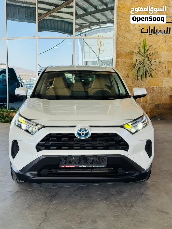 Toyota Rav 4 2023 photo 2