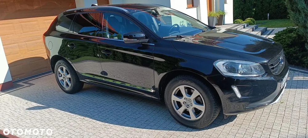 Volvo Xc 60 2017 photo 2