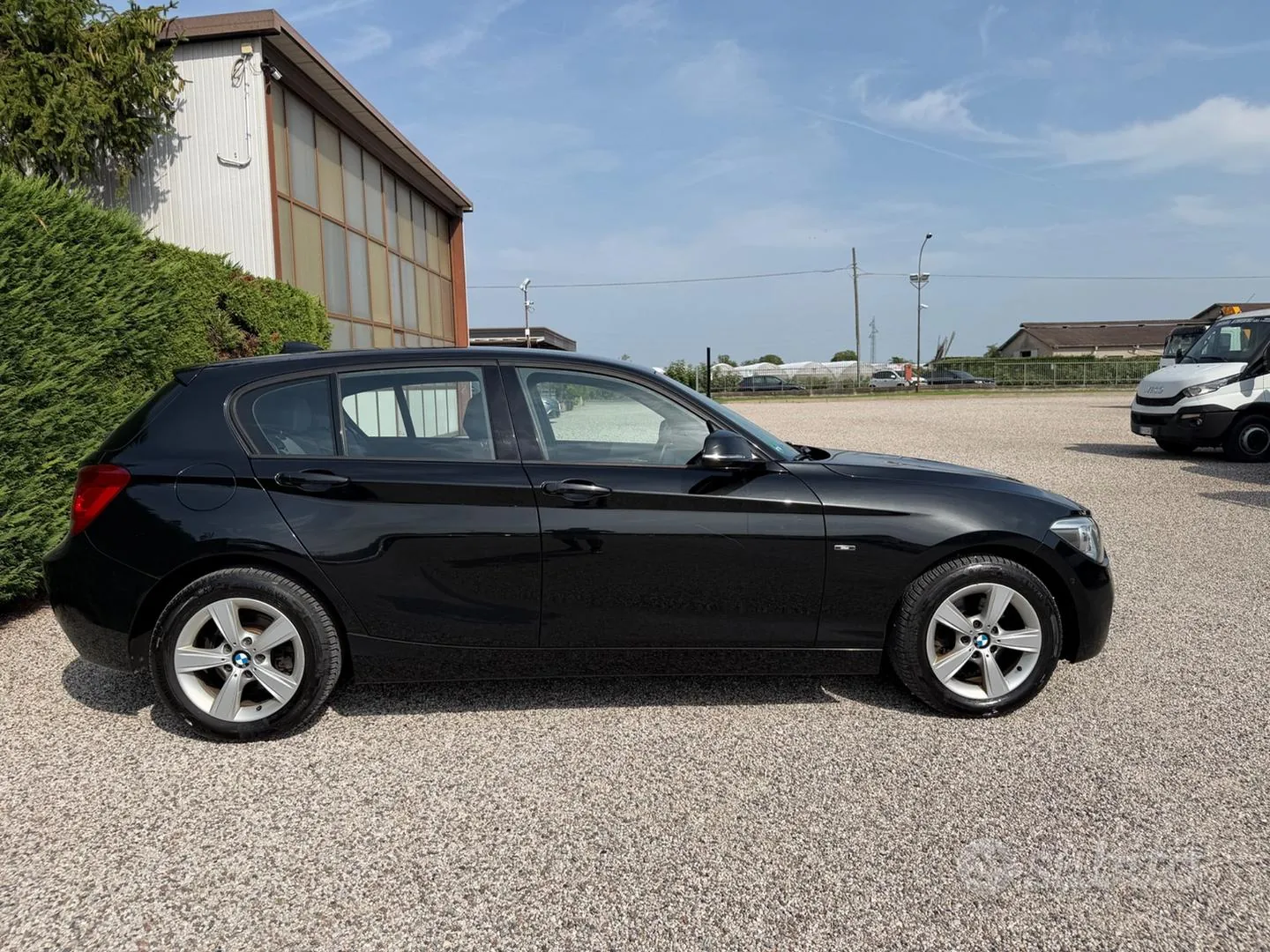 BMW 118I 2012 photo 4