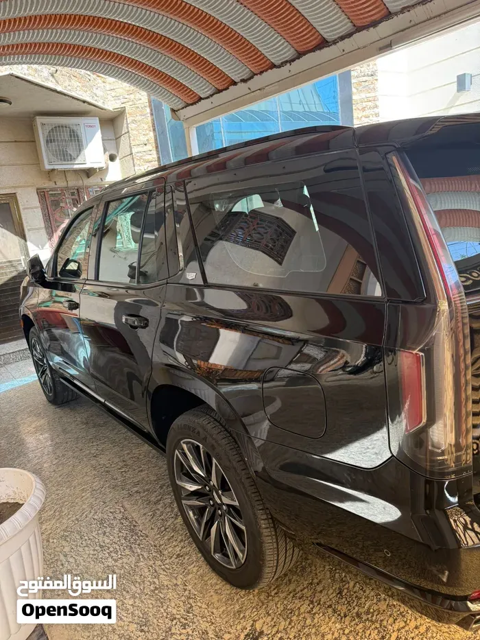 Cadillac Escalade 2023 photo 2