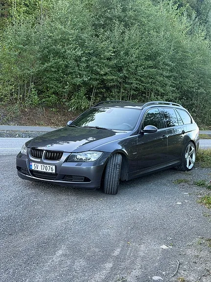 BMW 318D 2008 photo 2