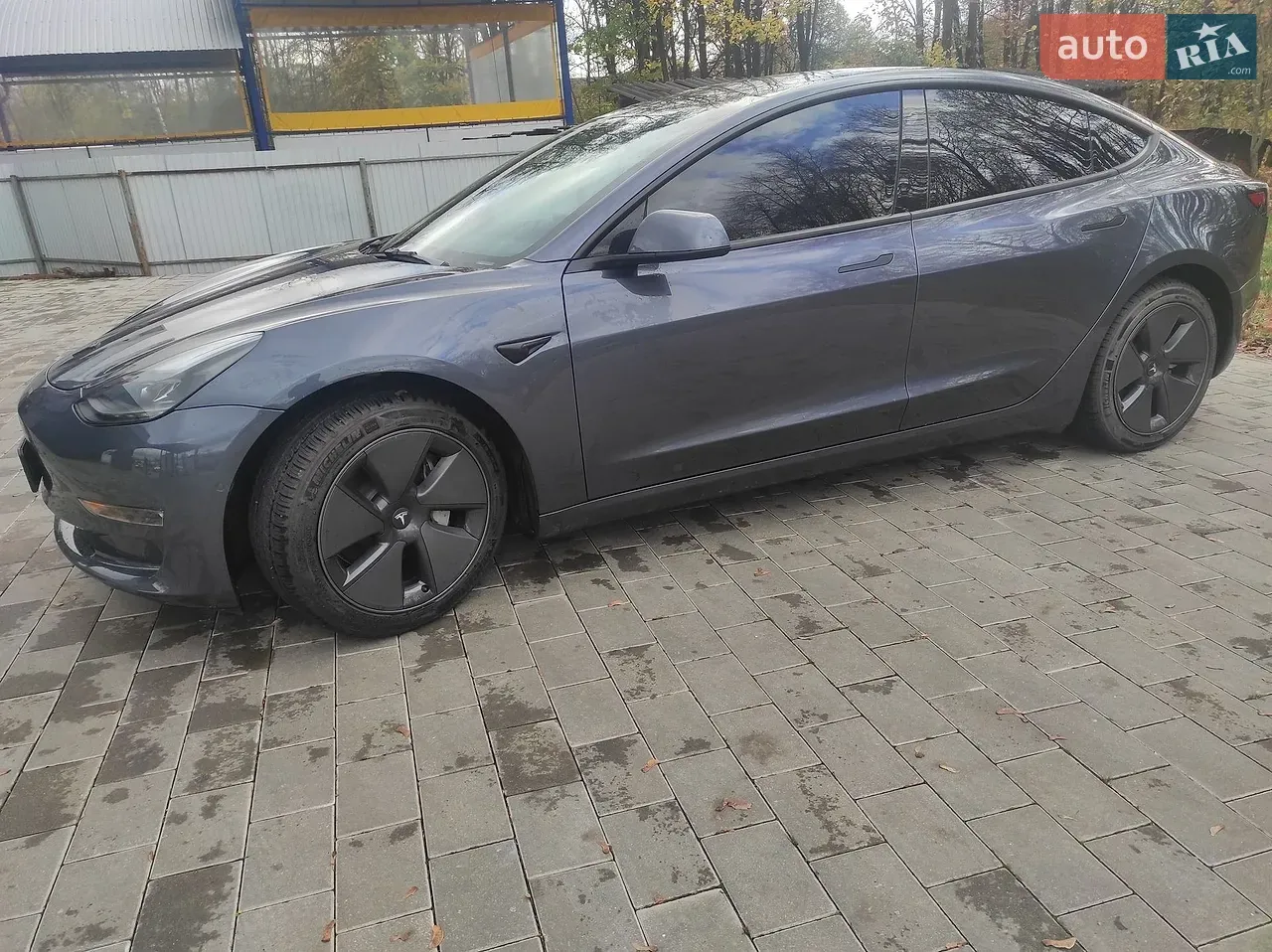 Tesla Model 3 2022 photo 2