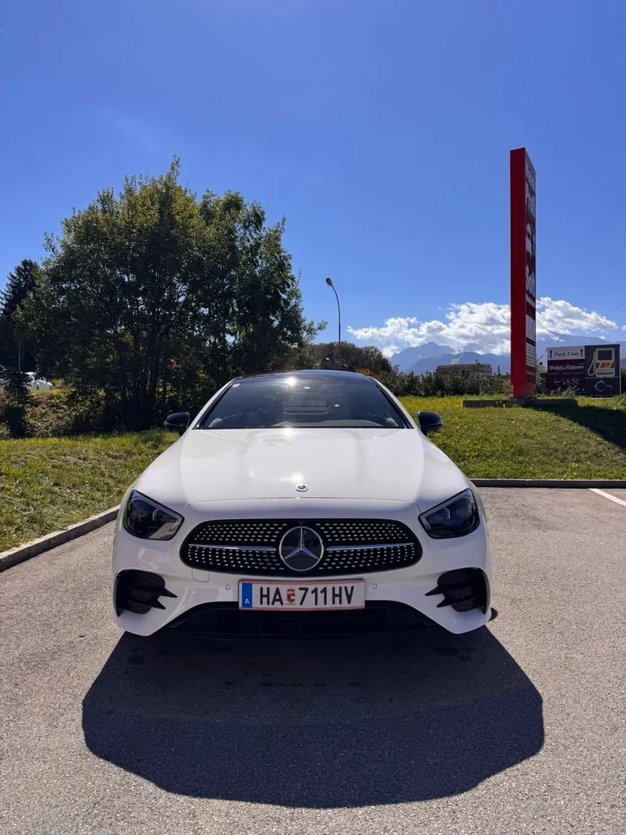 Mercedes-Benz E-Class 2023 photo 2