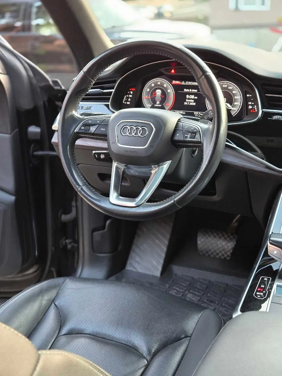 Audi Q8 2019 photo 5