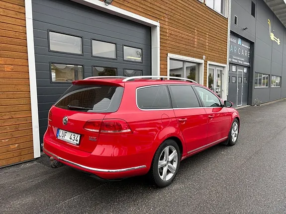 Volkswagen Passat 2012 photo 3