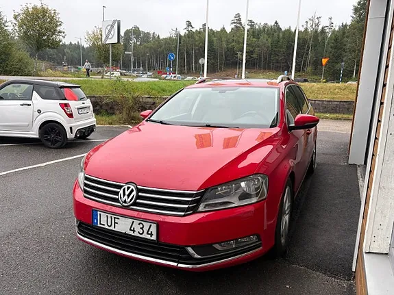 Volkswagen Passat 2012 photo 5