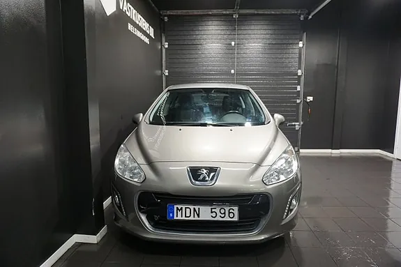 Peugeot 308 2011 photo 2