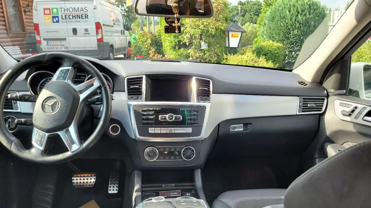 Mercedes-Benz M-Class