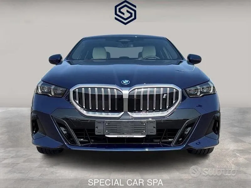 BMW 5 Series 2025 photo 3