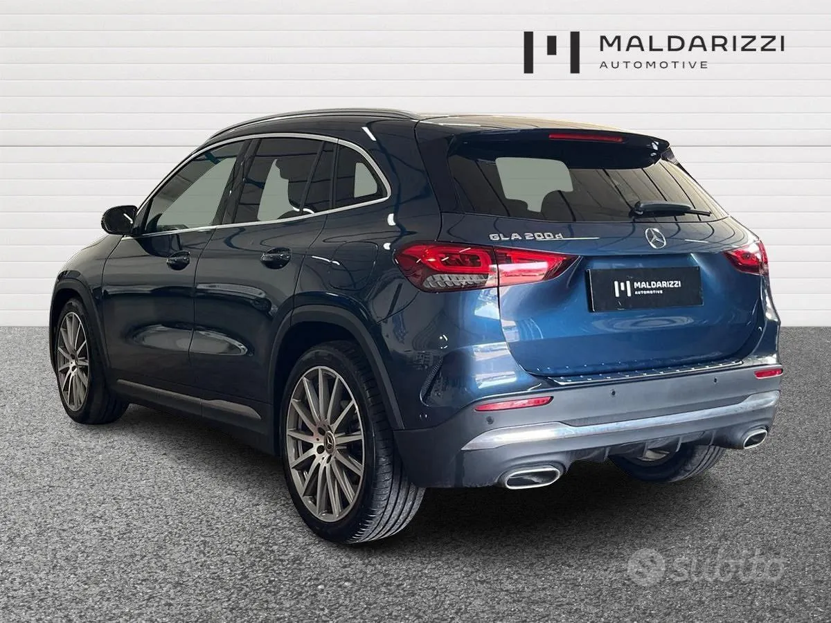 Mercedes-Benz Gla 2023 photo 4