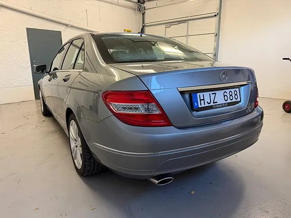 Mercedes-Benz C220 2011 photo 3