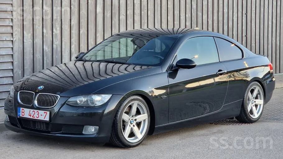 BMW 330