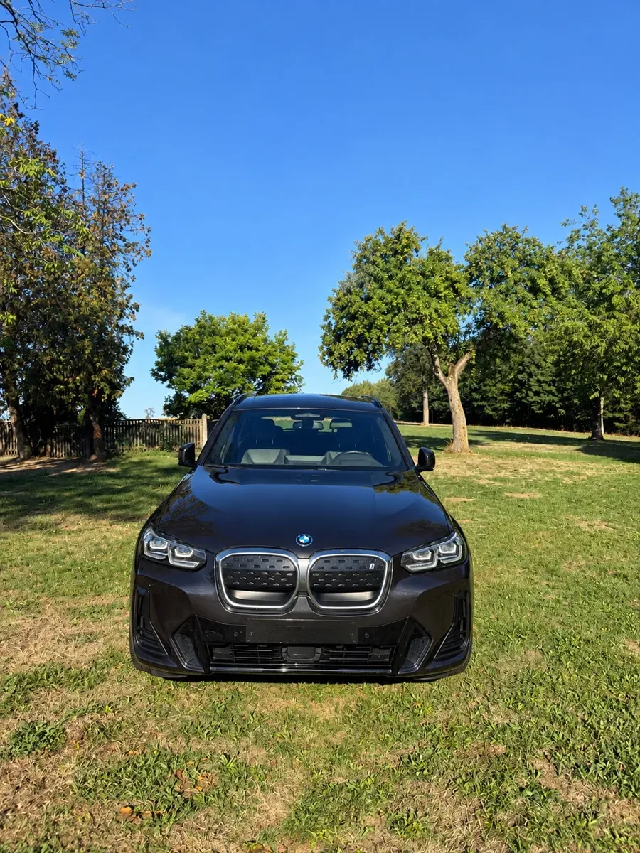 BMW Ix3 2022 photo 3