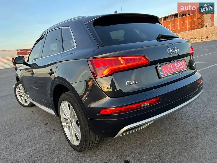 Audi Q5 2018 photo 3