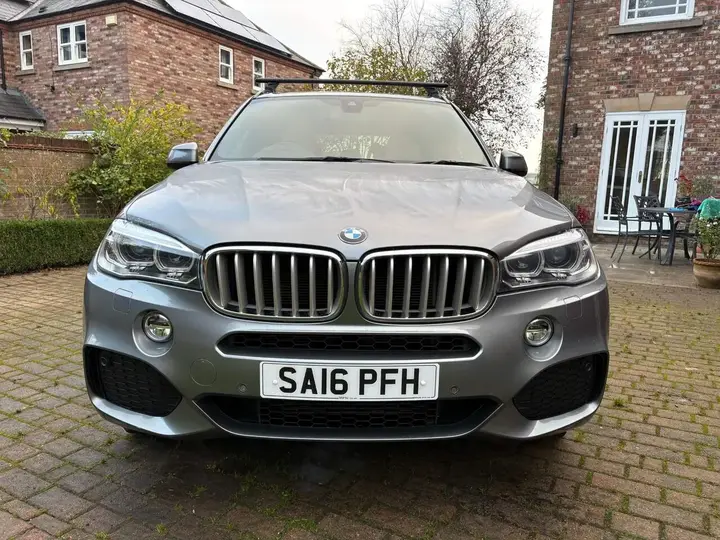 BMW X5 2016 photo 2