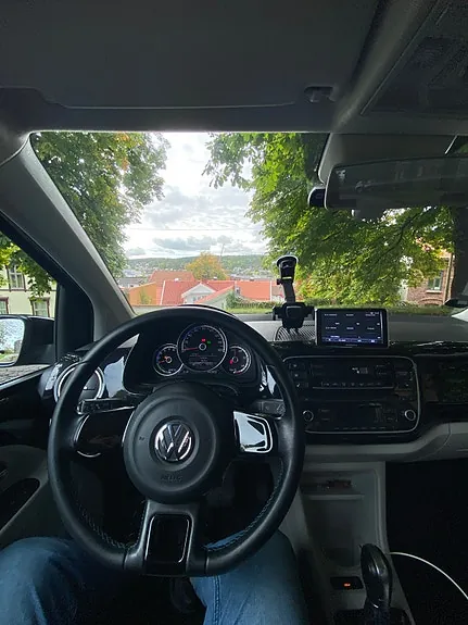 Volkswagen E-Up! 2016 photo 2