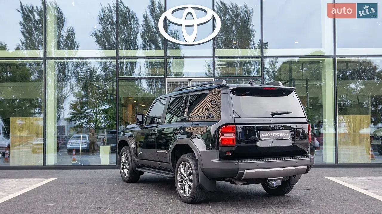 Toyota Land Cruiser Prado 2024 photo 2