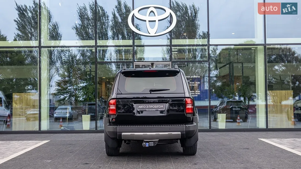 Toyota Land Cruiser Prado 2024 photo 4