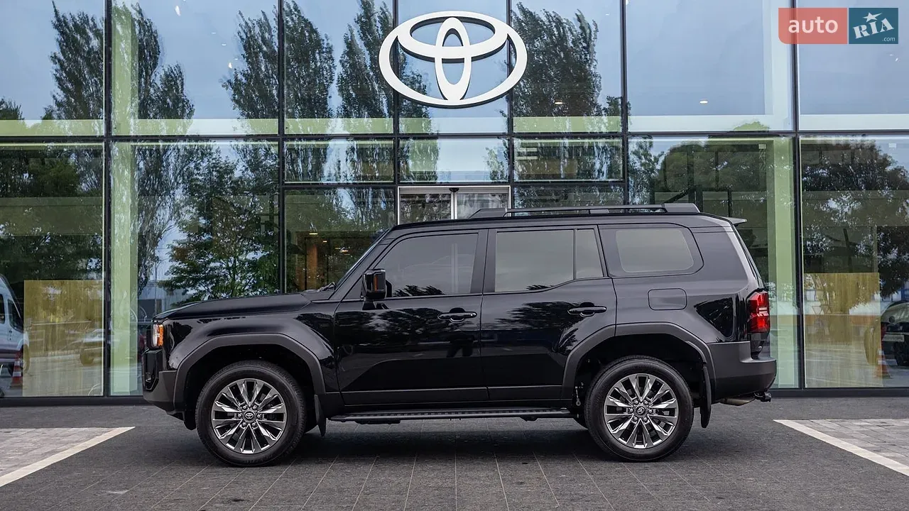 Toyota Land Cruiser Prado 2024 photo 3