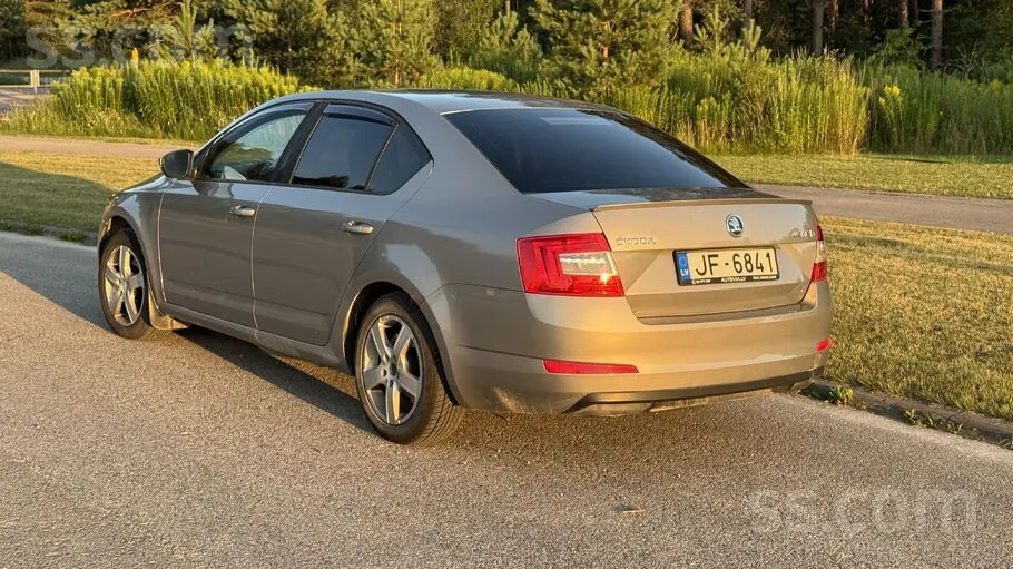 Skoda Octavia 2013 photo 4