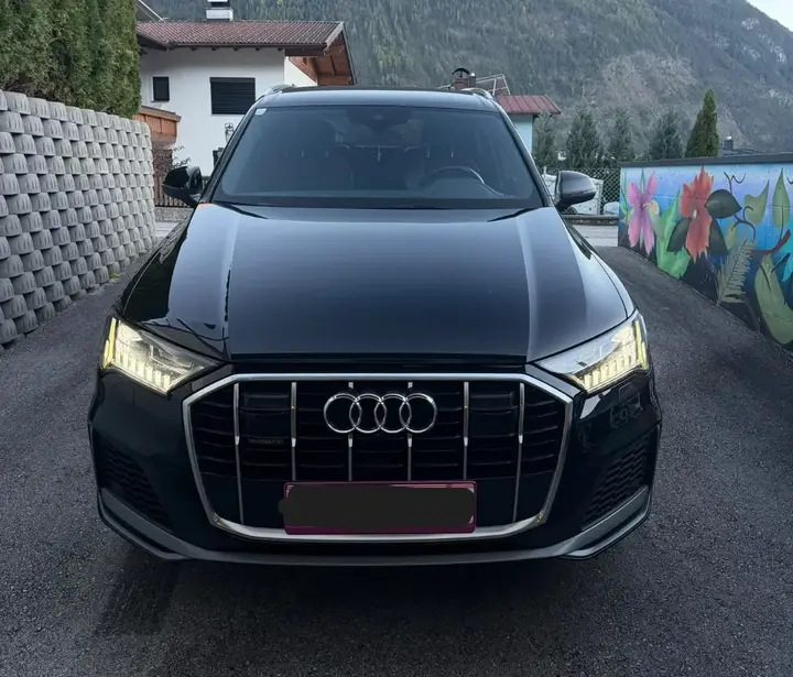 Audi Q7 2020 photo 2