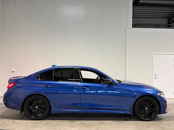 BMW 320D 2019 photo 2