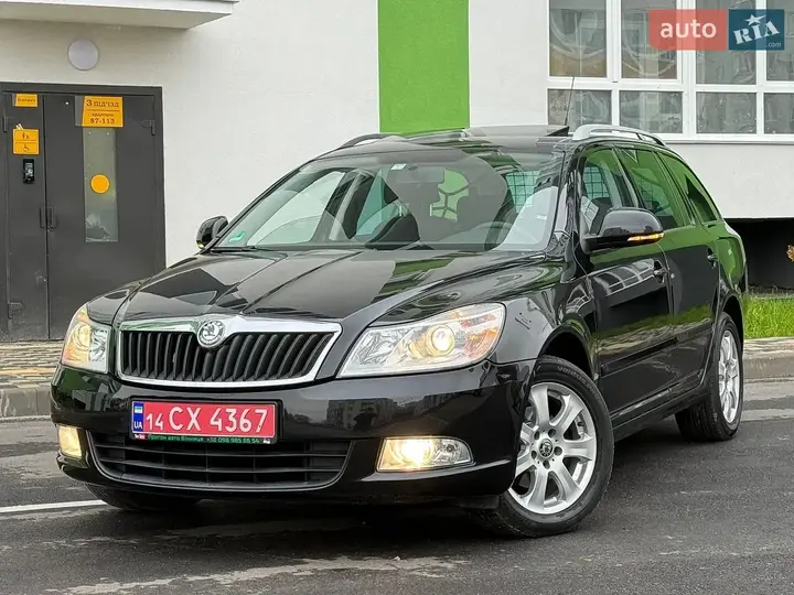 Skoda Octavia 2009 photo 2