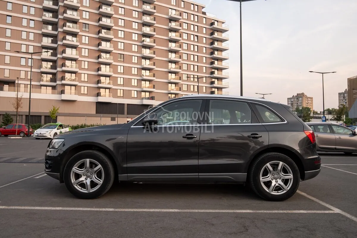 Audi Q5 2010 photo 5