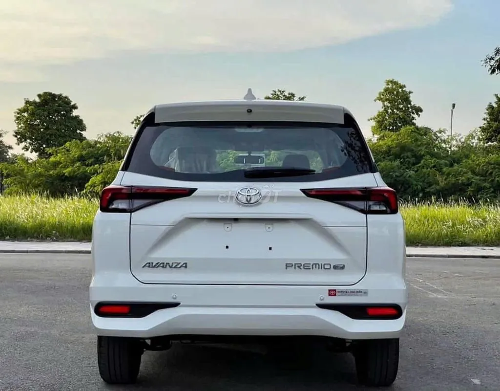 Toyota Avanza Premio 2022 photo 4