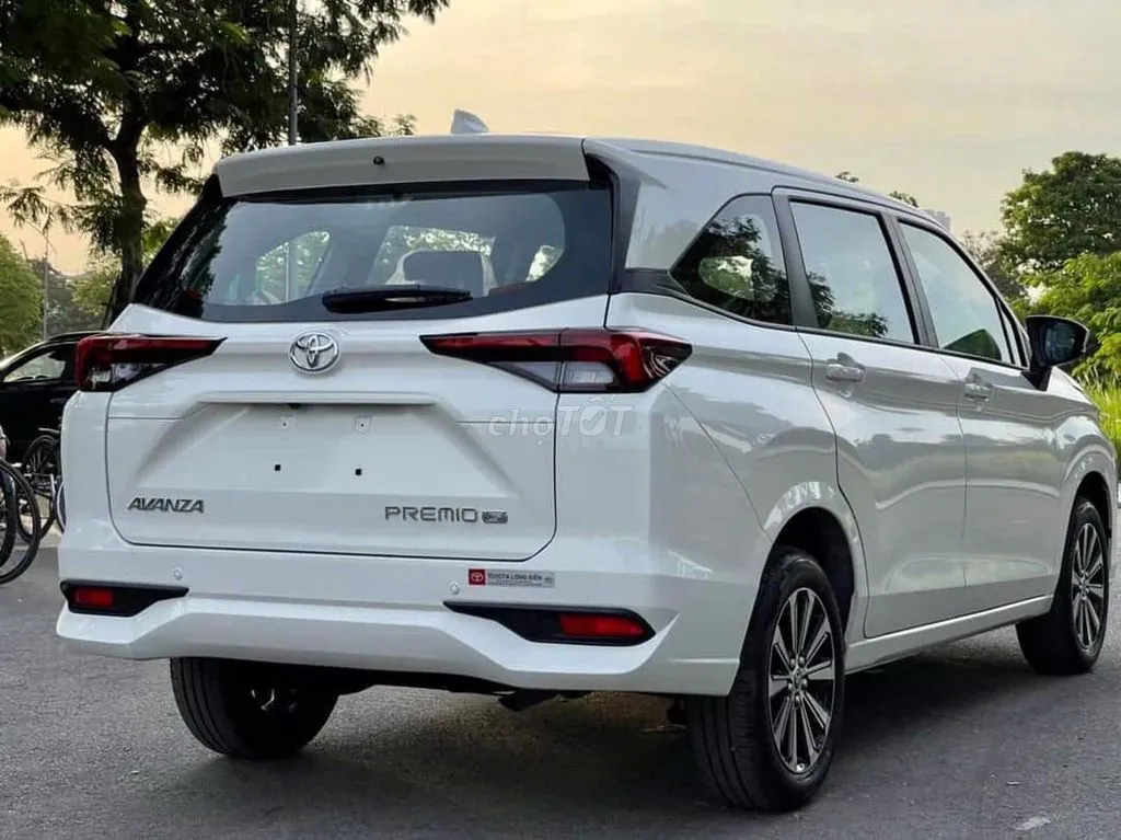 Toyota Avanza Premio 2022 photo 3